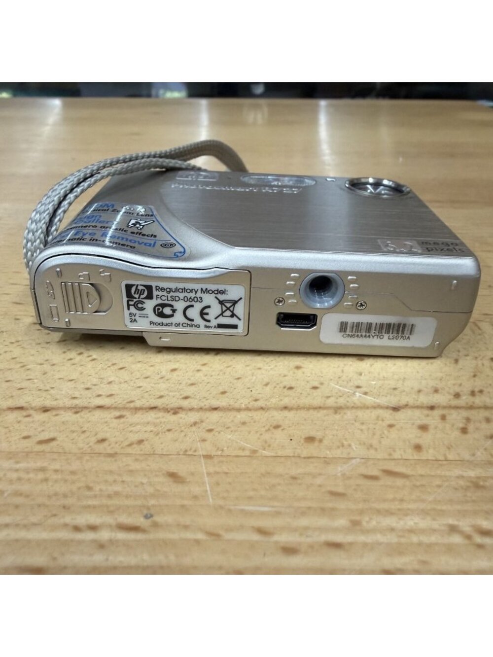 HP Photosmart R727 Digital Camera Silver 3x Zoom 6.2MP *Untested* - Picture 4 of 5